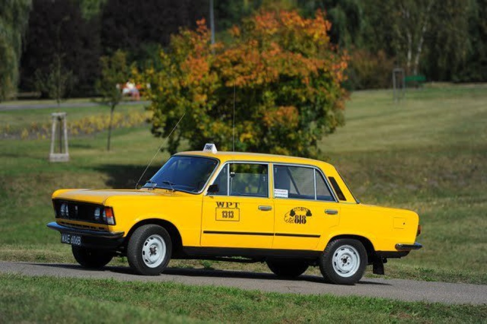 Pasjonat z Poznania odtworzył taksówkę ze "Zmienników"